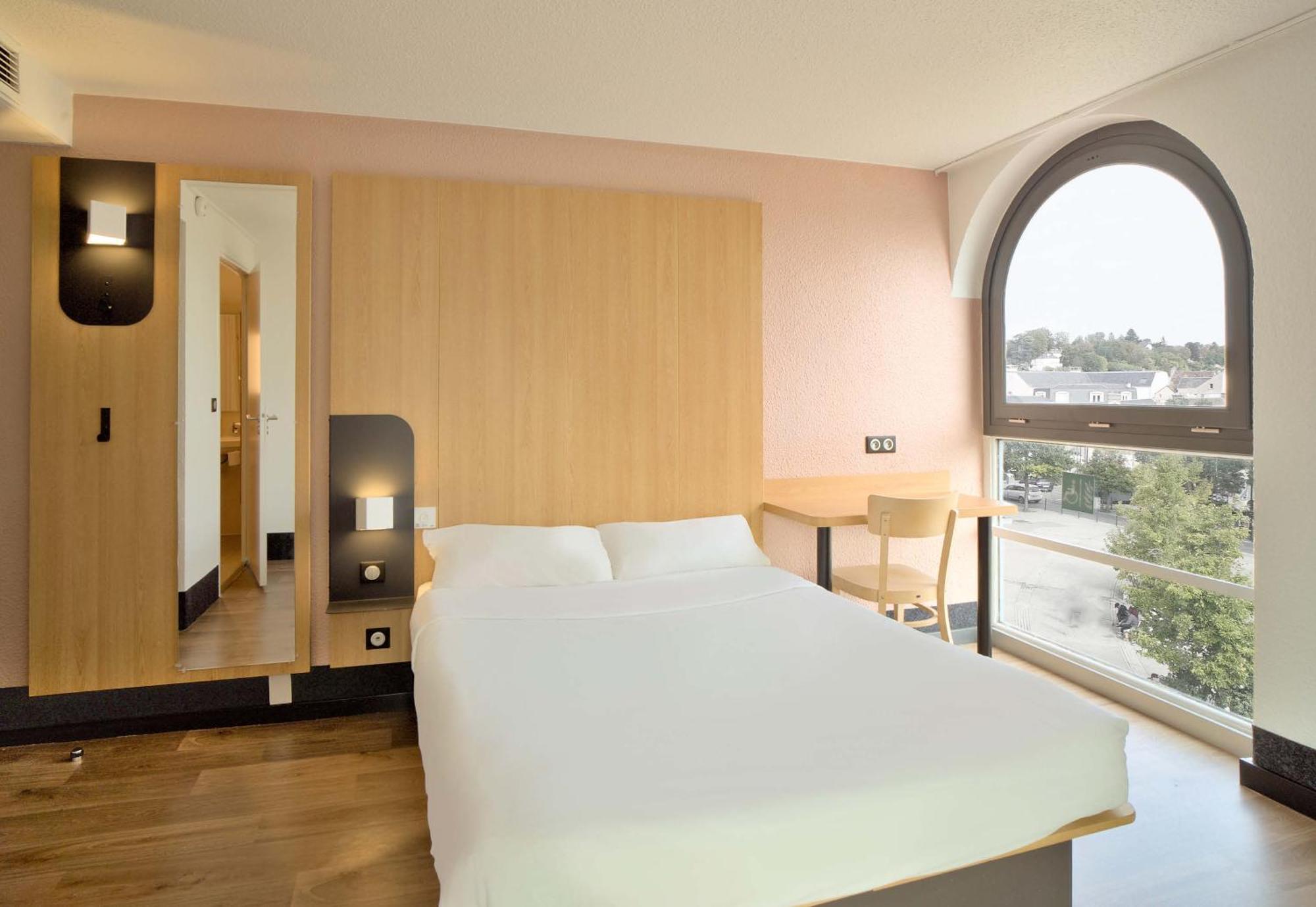 B&B Hotel Dreux Centre Eksteriør bilde